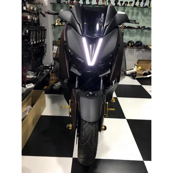 วีไฟหน้า X-max 300 ไฟหน้าตัววี ไฟสีขาว สีแดง สีน้ำเงิน ไฟหน้า ไฟวี