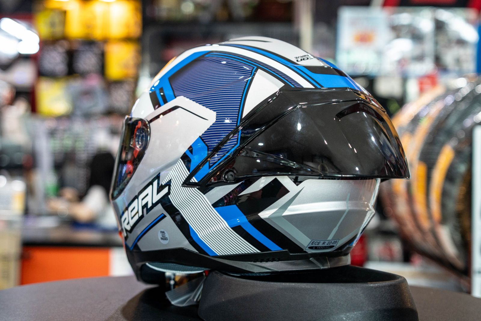หมวกกันน็อค REAL FALCON CYBERWAVE