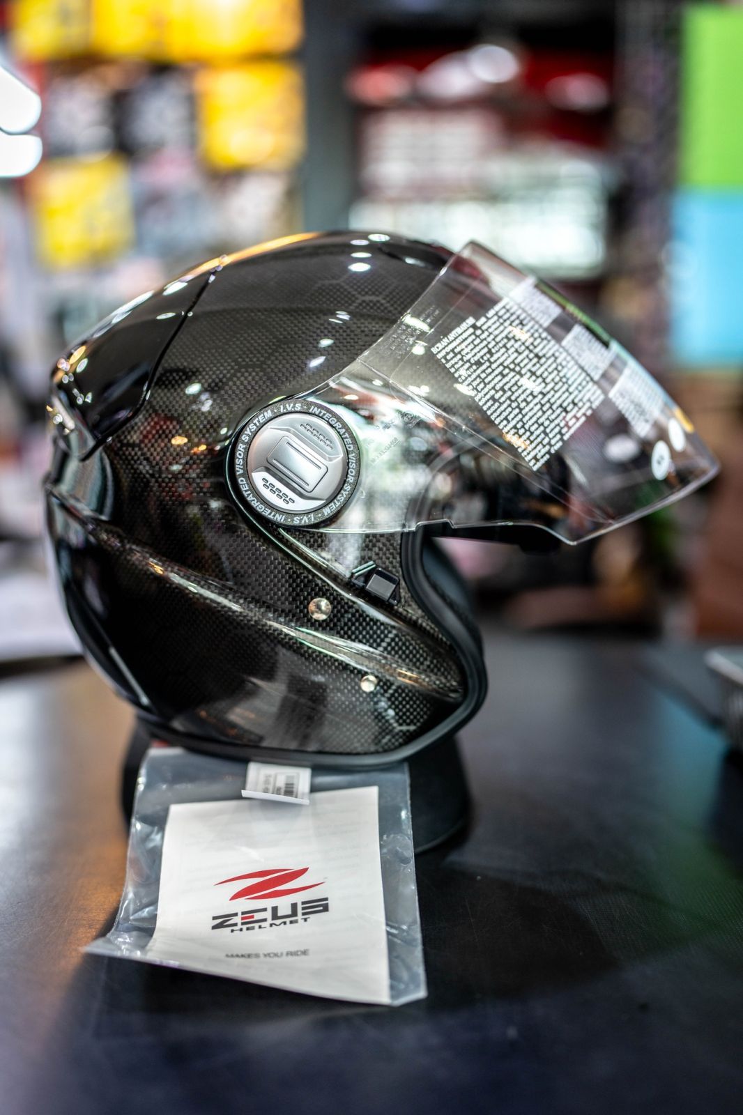 หมวกกันน็อค ครึ่งใบ ZEUS ZS-625 | Hexagon Carbon ฟรีชิลล์ปรอท