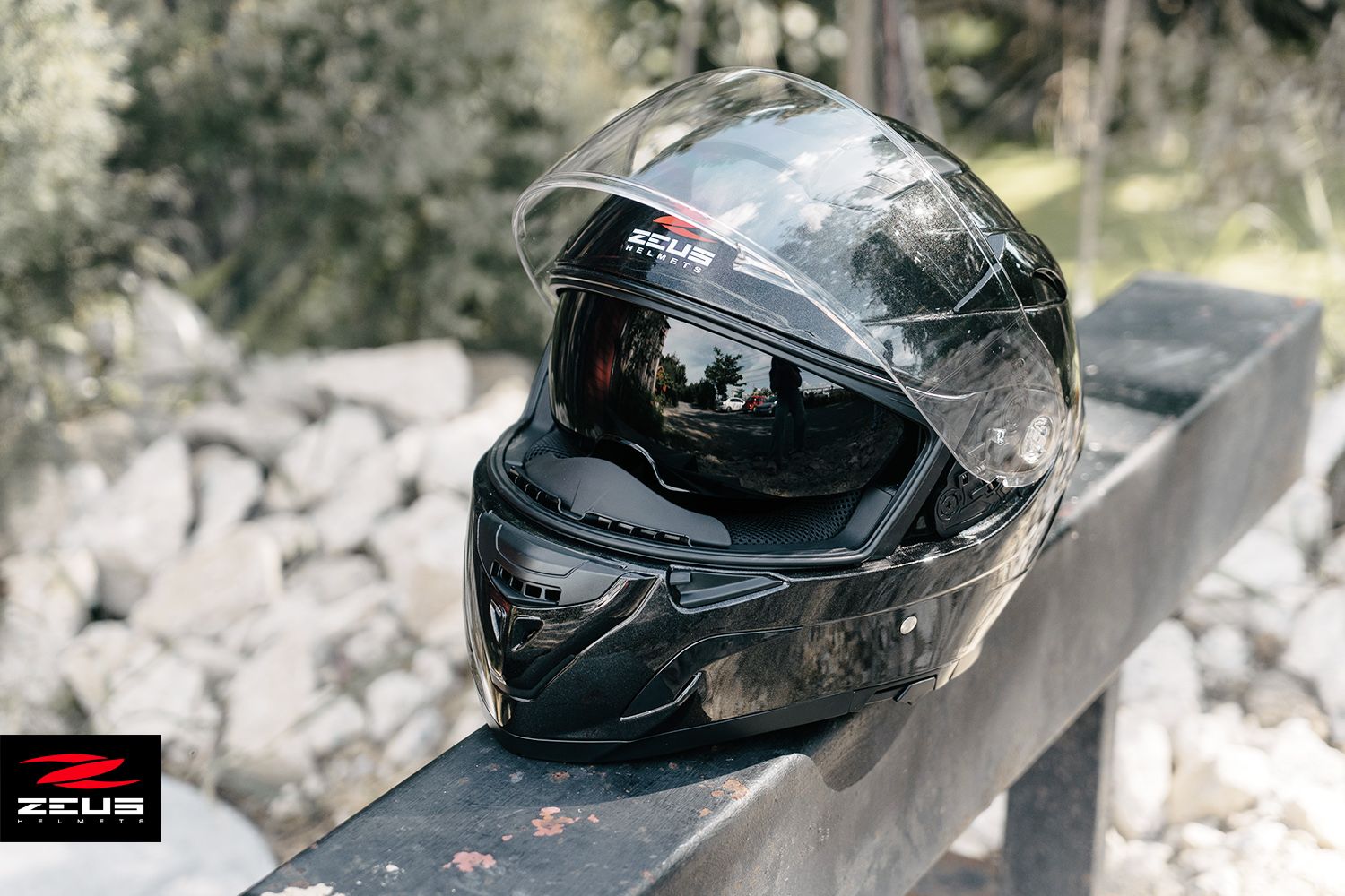 หมวกกันน็อค ZEUS Helmets  ZS-827 หมวกเท่ห์ มีแว่นกันแดดขนาดใหญ่