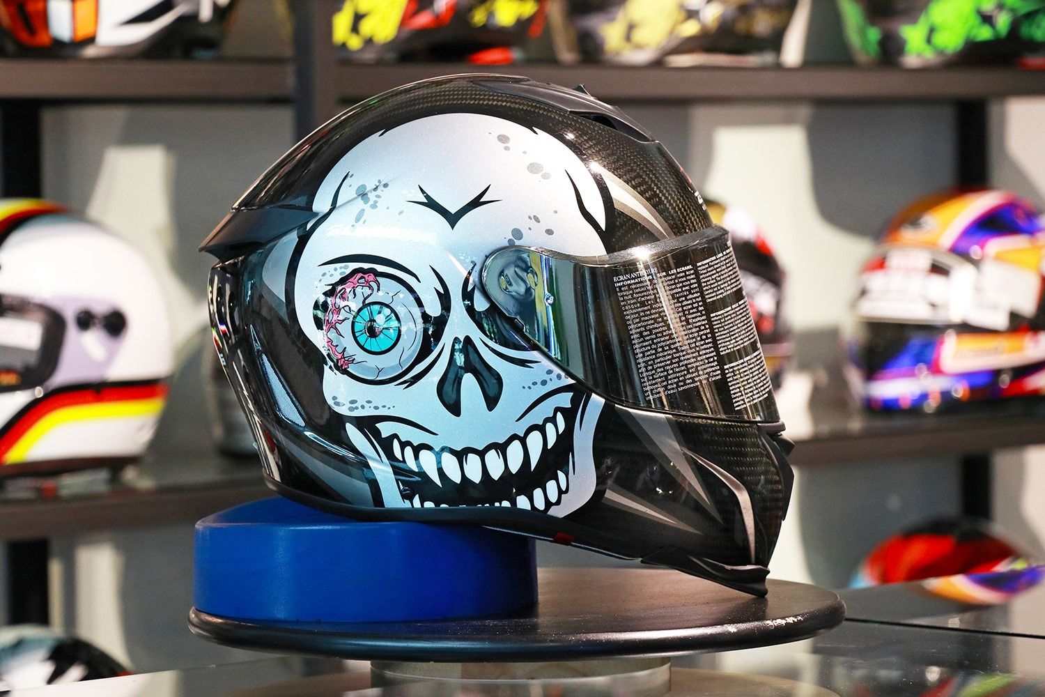 หมวกกันน็อค ZEUS ZS-1900 CABON SKULL / GOLD / SILVER / GREEN