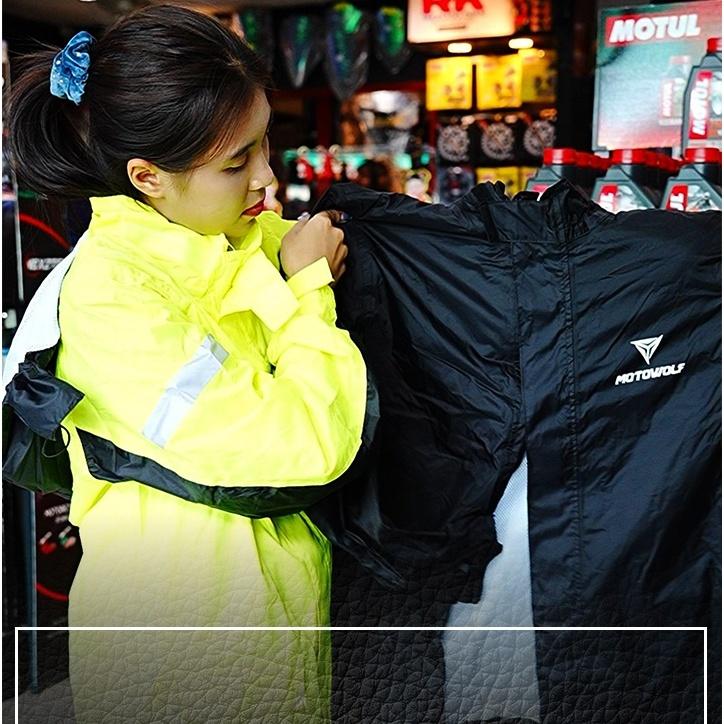 MOTOWOLF ชุดกันฝน รุ่น 0401 เสื้อและกางเกงกันฝน เสื้อกันฝนมีฮู๊ด (M001)