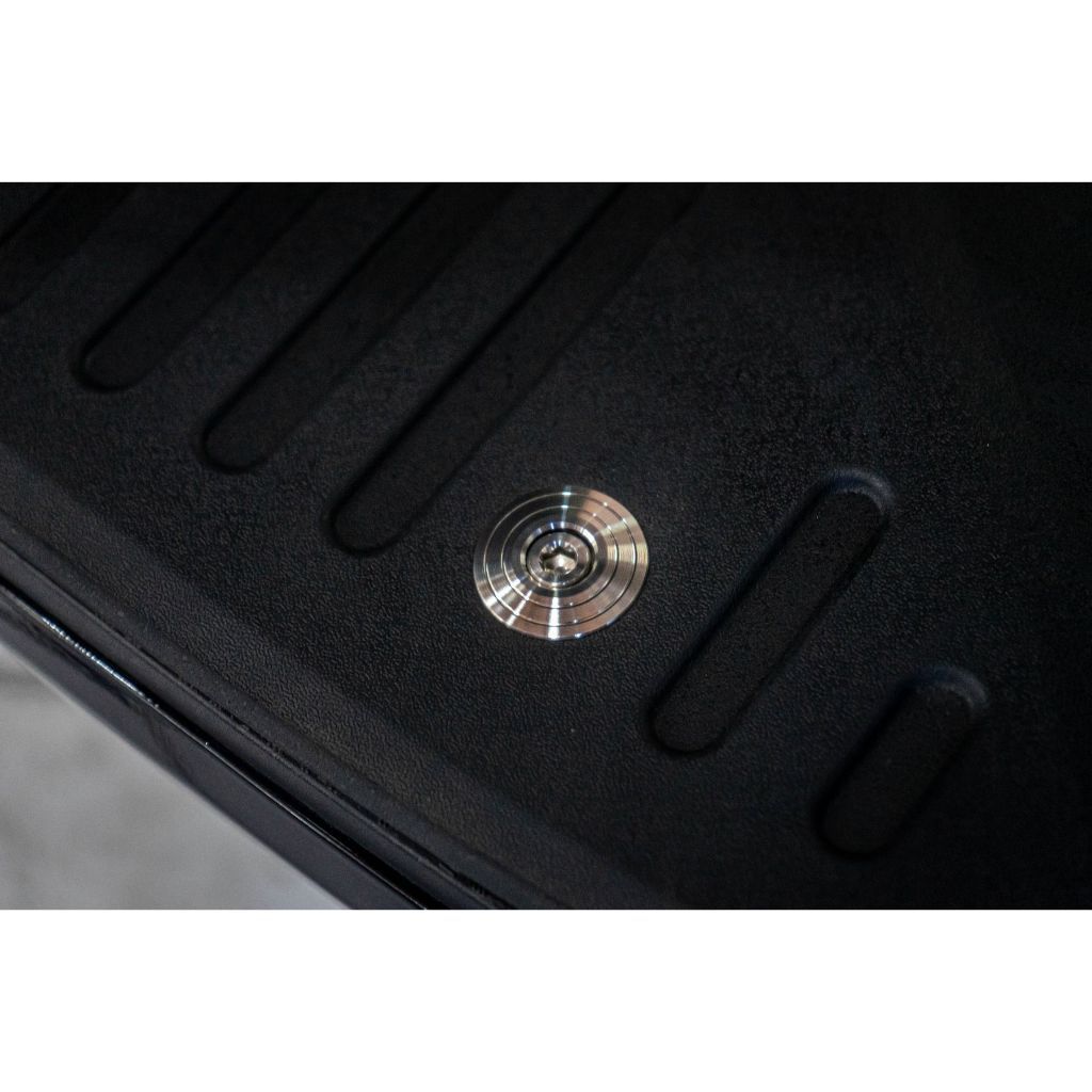 553. น๊อตพักเท้าสแตนเลส CNC LEAD-125 แบรนด์ CR RACING