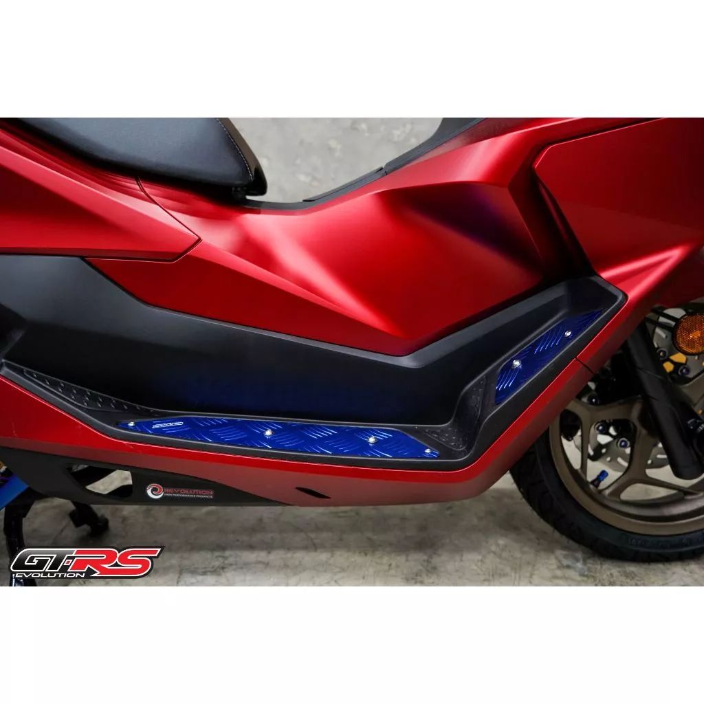 **แผ่นรองพื้น (มีเนียม) ลาย5ขีด GTRS PCX-160 NEW ปี 2025 มีสีให้เลือก(0591)