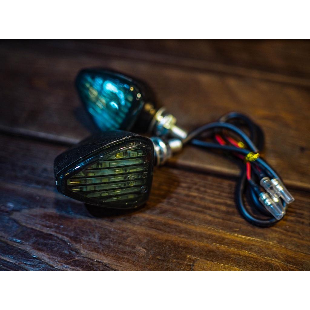  ไฟเลี้ยว แต่ง ทรงสามเหลี่ยม ไฟสีส้ม ใส่ได้ทุกรุ่น ใส่ได้ทั้งหน้า-หลัง S.7 MKY GROUP