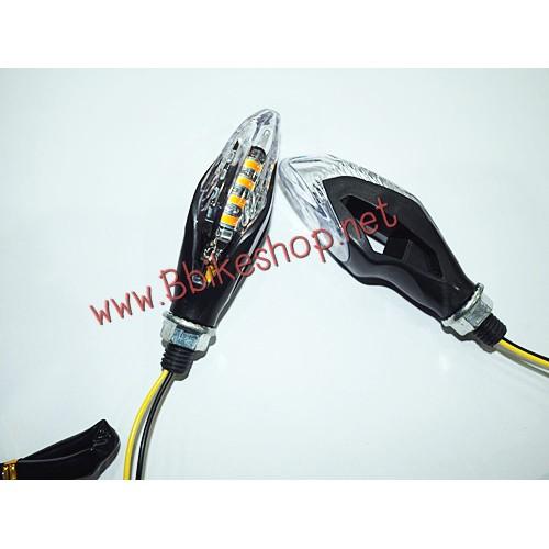  ไฟเลี้ยวพร้อมไฟหรี่ 2 สี