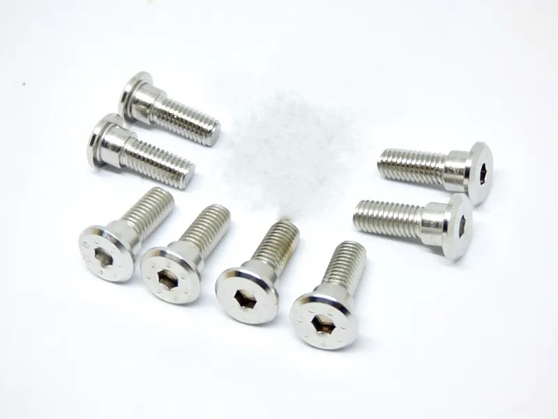 น็อตจานดิสก์ HONDA มีบ่าลายจุด สีเงิน